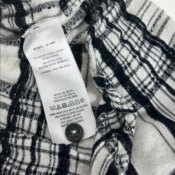 Anthropologie Sz 10 Tunic Black & White Pinktuck Button Front LS - Picture 9 of 9